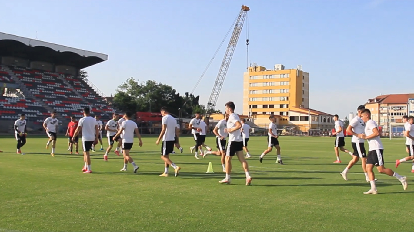 Hermannstadt își face echipă de play-off! După ce Marius Măldărășanu a  semnat un nou contract, trupa din Sibiu a transferat un fost mijlocaș de la CFR  Cluj