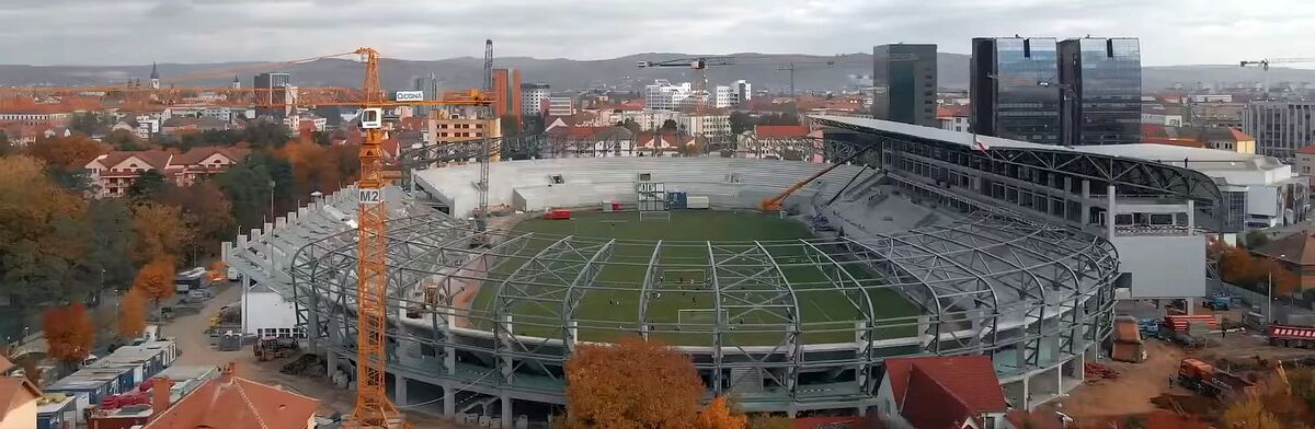 FOTO Barajul pentru liga 1 - Mesaje de încurajare pentru FC Hermannstadt în  centrul Sibiului