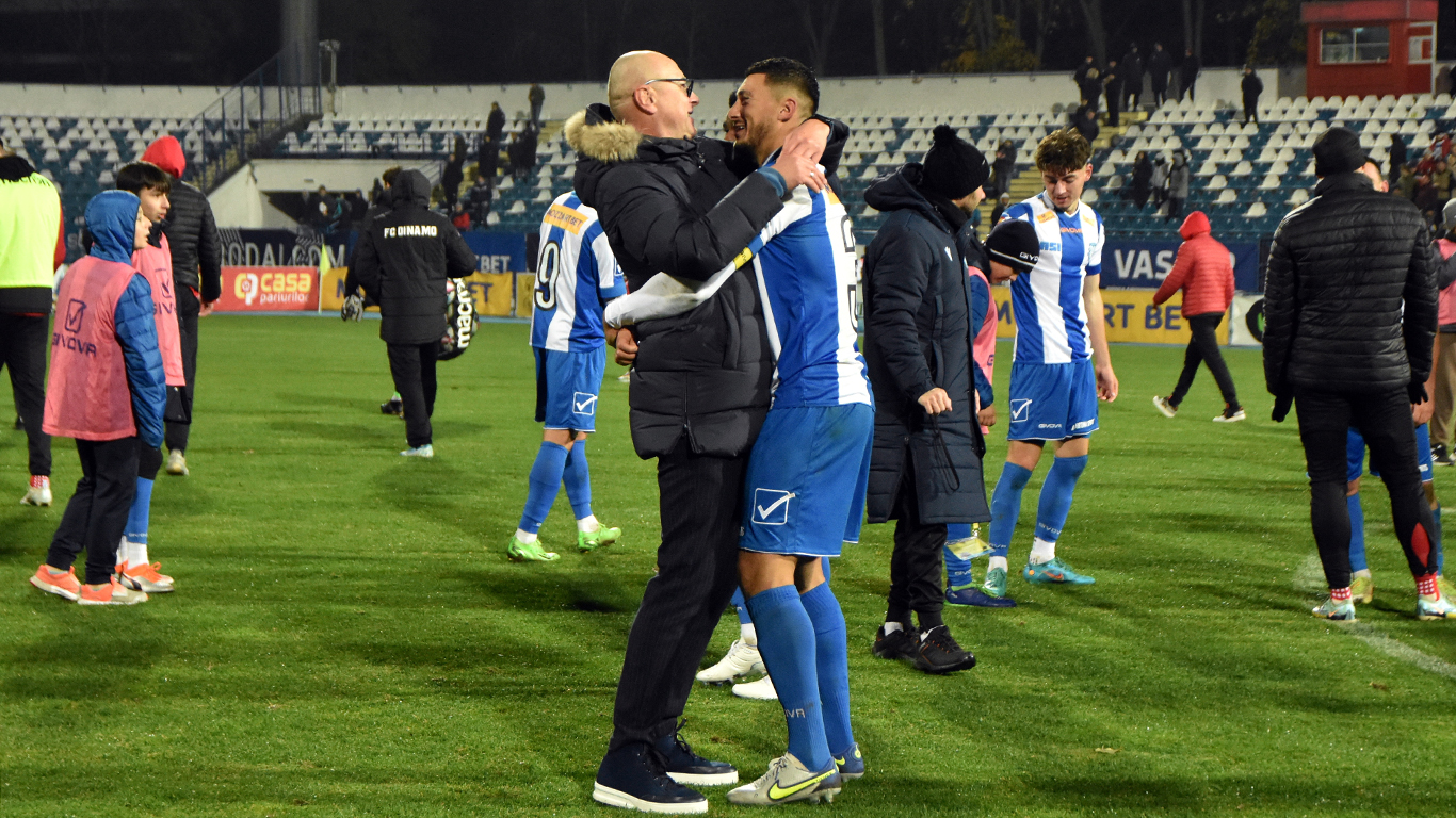 CSM Politehnica Iasi x CFR Cluj 11/11/2023 – Palpite dos Jogo