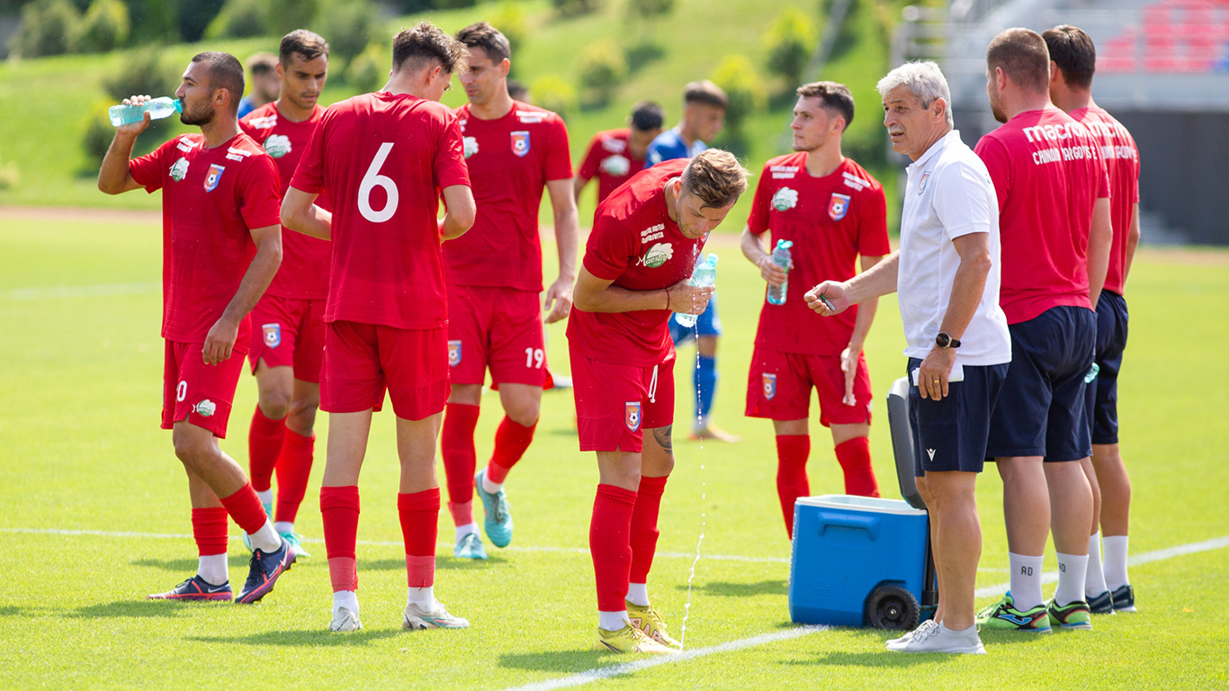 Chindia a fost aproape să nu se înscrie în Liga 2