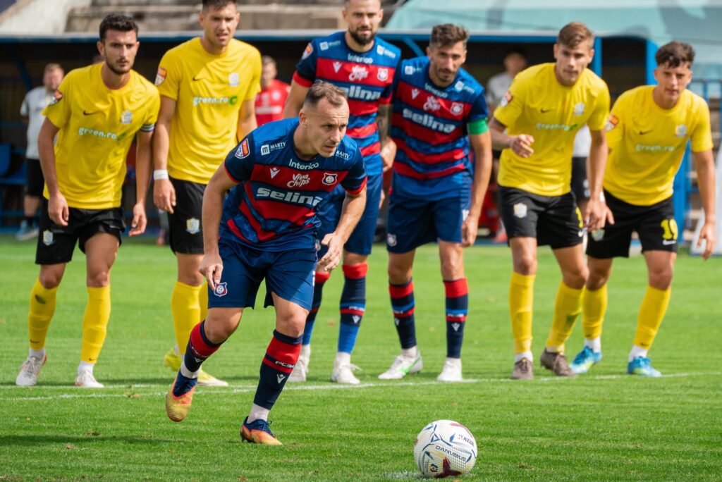 În sfârșit, victorie! FC Bihor ”a așteptat” cinci meciuri pentru primul succes în Liga 2. ”Secundul” Mădălin Popa, după jocul cu CSL Ștefăneștii de Jos: ”Va fi mult mai bine de acum”
