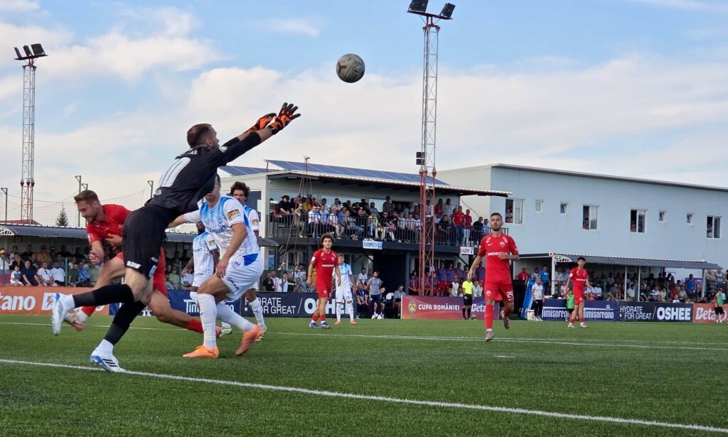 N-a fost loc de o surpriză! FC Bacău a dominat U Craiova o repriză, a avut și om în plus, dar a cedat în cele din urmă în fața campioanei, la debutul în grupele Cupei României. Costel Enache: ”Puteam să facem o performanță. Rar te întâlnești cu șansa asta”